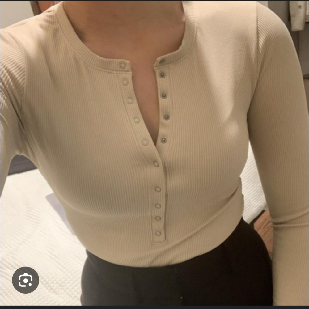 Abercrombie & Fitch Cream Long Sleeve Top